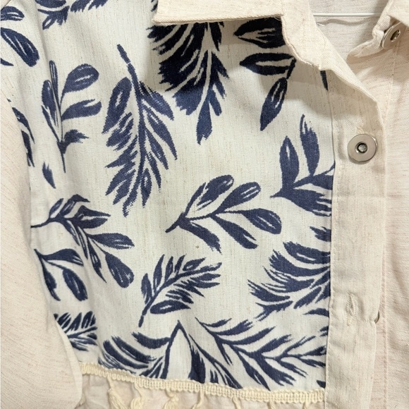 Pobyum Park Cream and Blue Leaf Print Button-Up Shirt - Picture 7 of 9